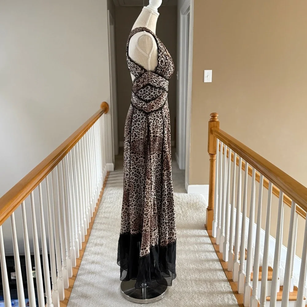 Mandalay Evening Gown Grey Leopard Print Silk V-Neck Maxi Evening Dress - Picture 9 of 16